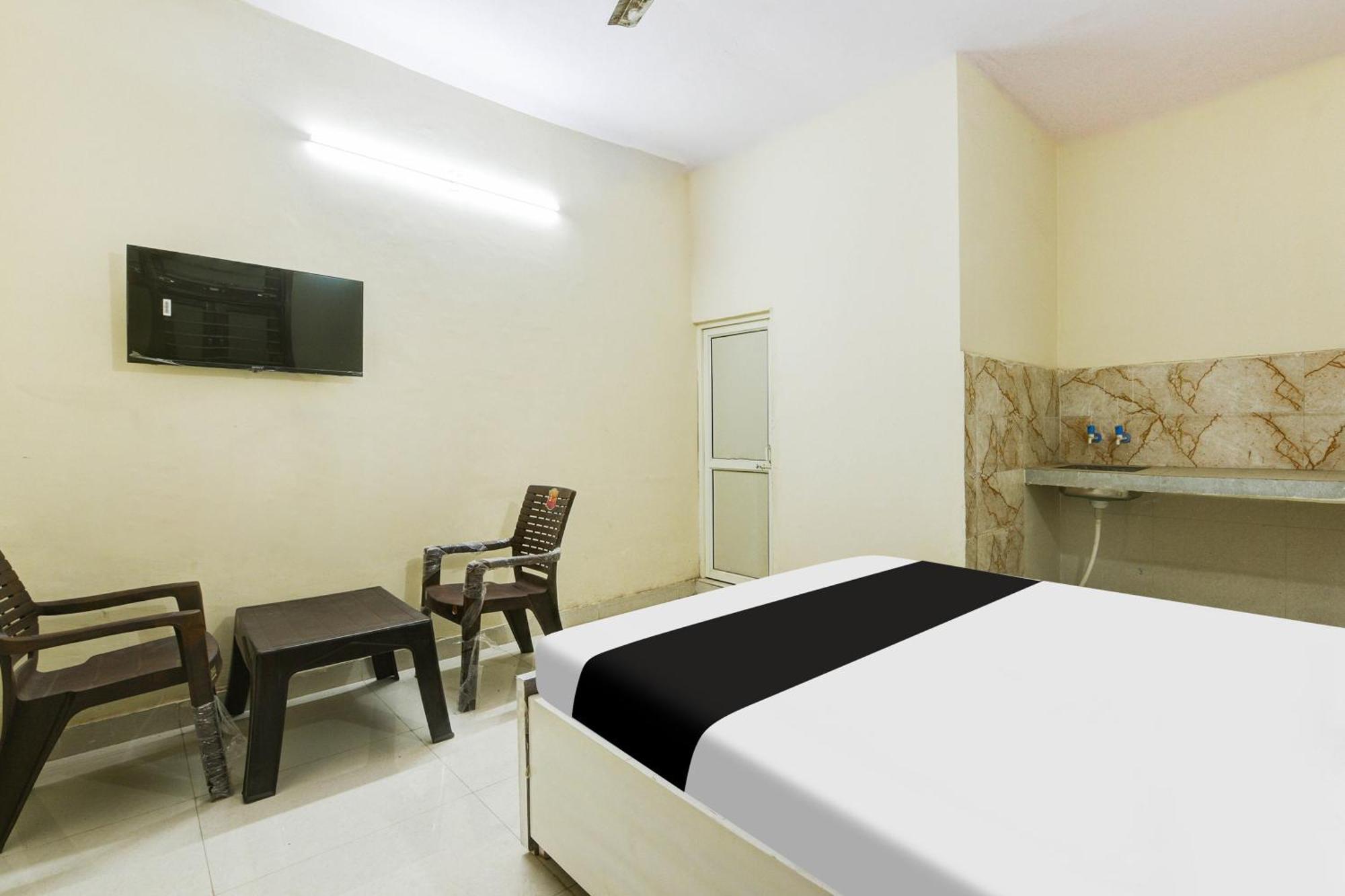 Hotel O J.D Kings Фаридабад Екстериор снимка