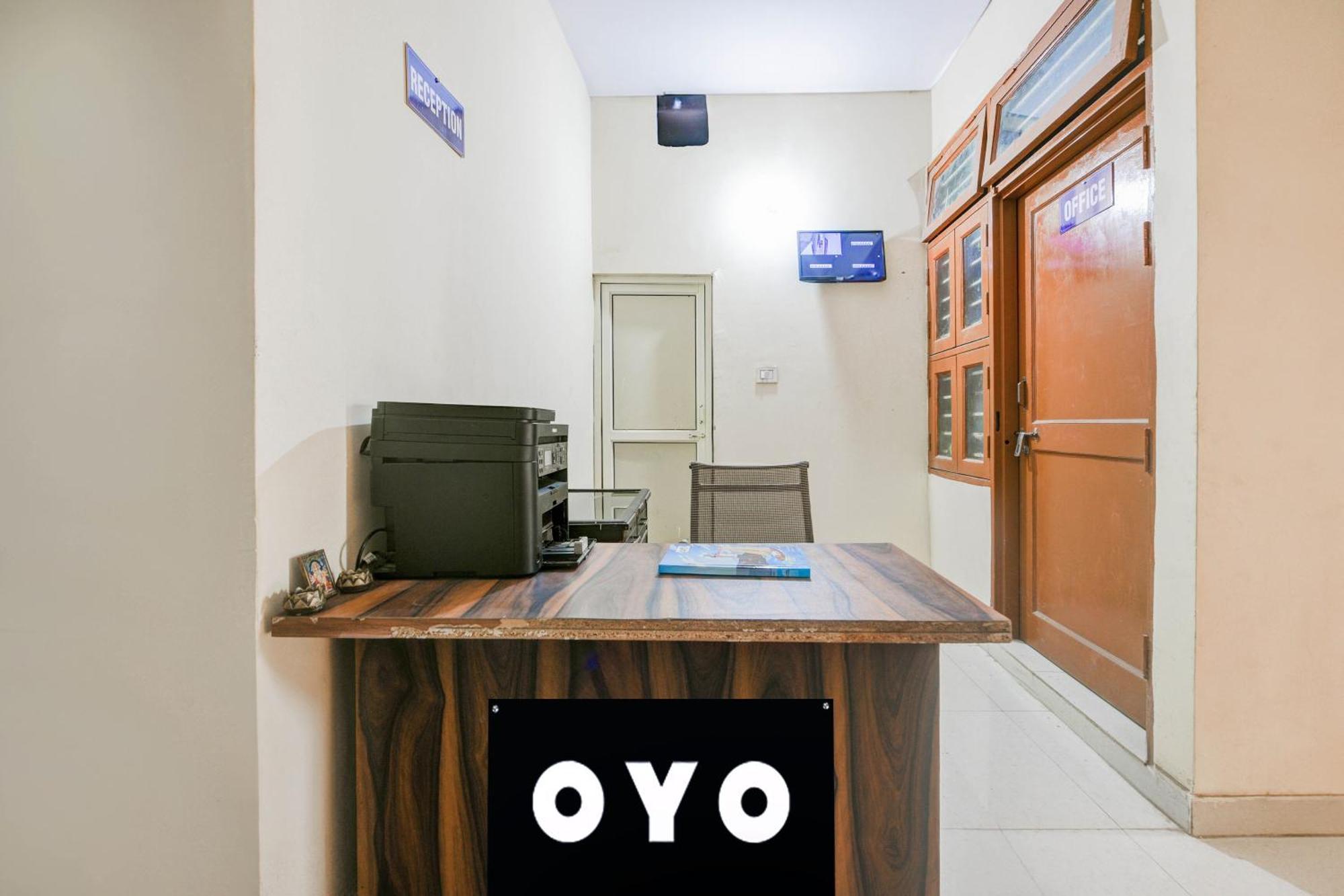 Hotel O J.D Kings Фаридабад Екстериор снимка