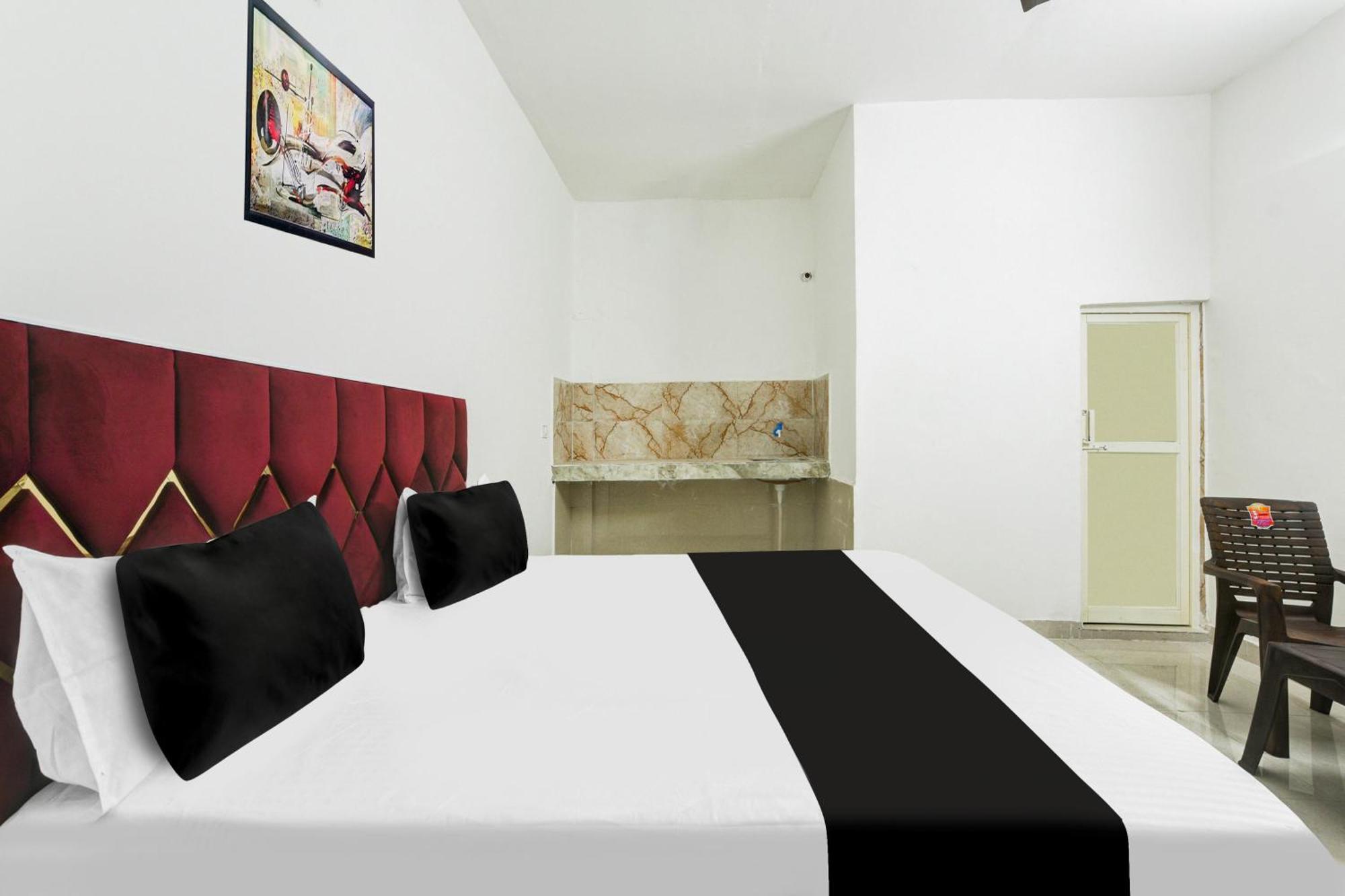 Hotel O J.D Kings Фаридабад Екстериор снимка